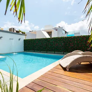 Apartamento 501 En Edificio Vanessa 42 A 5 Min De La 5ta Y Playa, Playa del Carmen